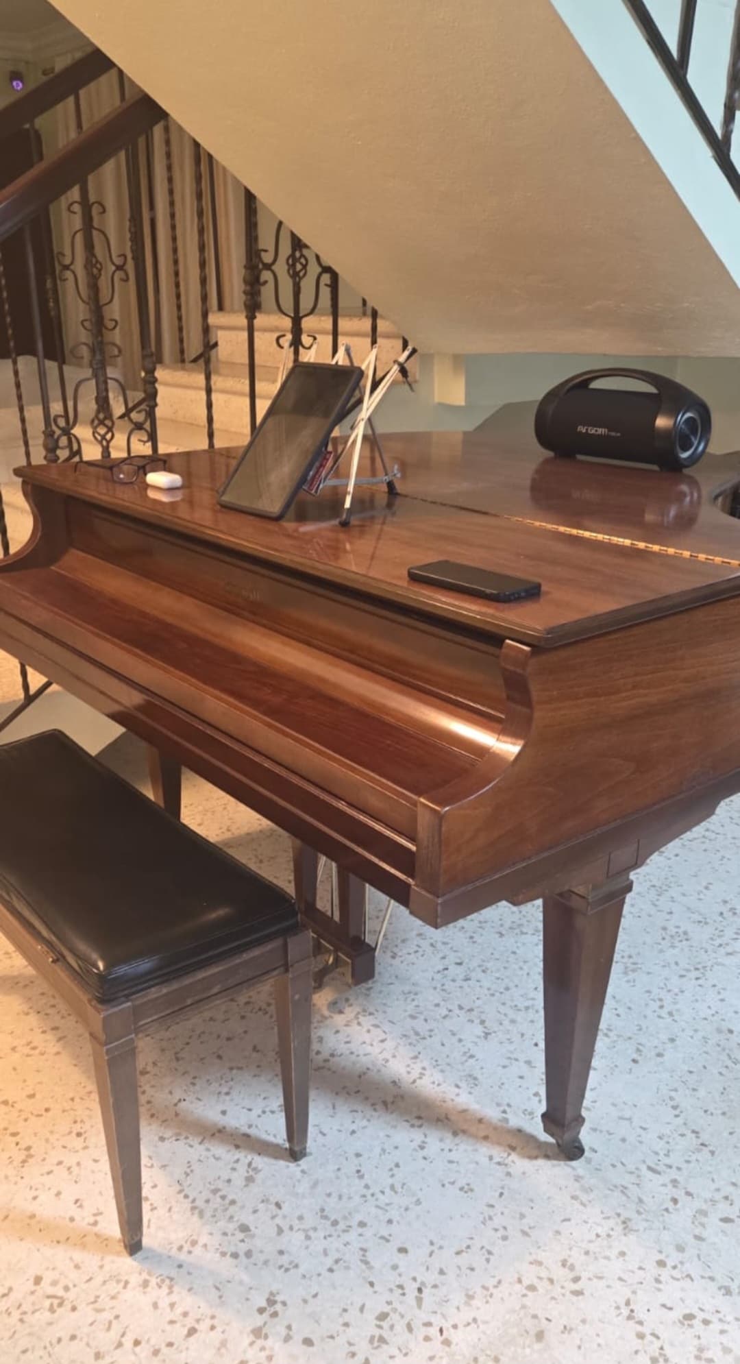 Piano Kimball